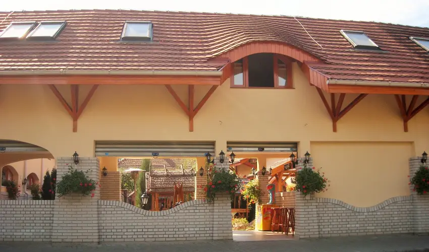 Fodor Hotel Gyula - Szilveszter (min. 2 �j)