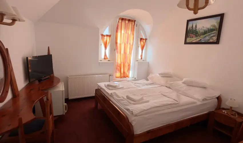 Fodor Hotel Gyula - Szilveszter (min. 2 �j)