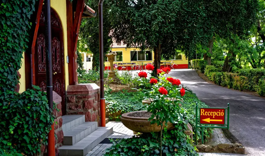 Fried Kast�ly Hotel Simontornya - Szilveszter (min. 3 �j)