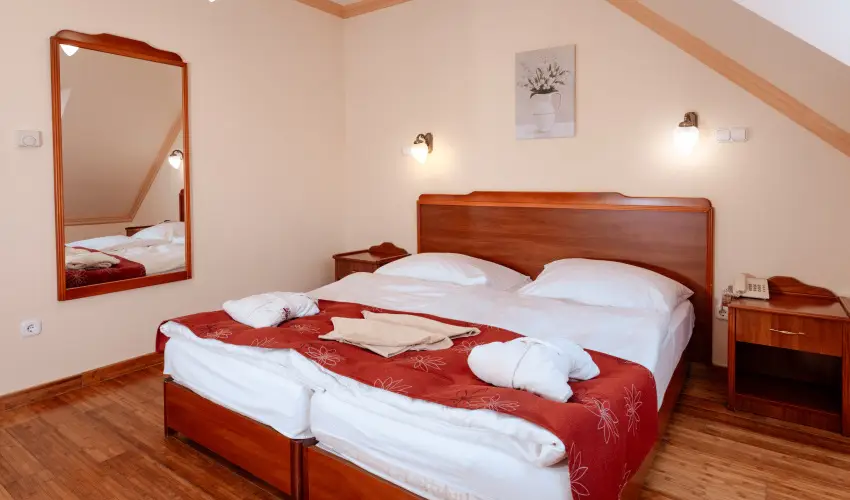 Fried Kast�ly Hotel Simontornya - Szilveszter (min. 3 �j)