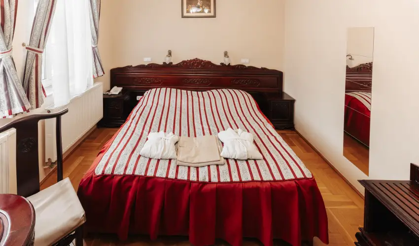 Fried Kast�ly Hotel Simontornya - Szilveszter (min. 3 �j)