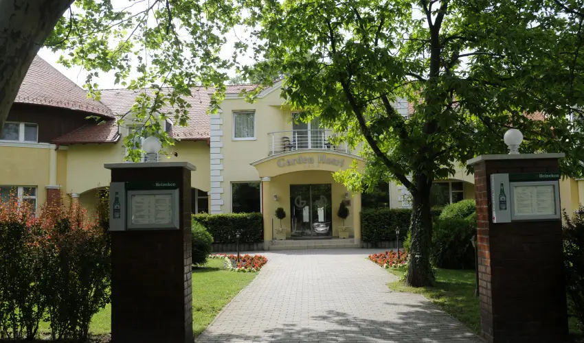 Garden Hotel Wellness & Konferencia Szolnok - Szilveszter (min. 3 j)