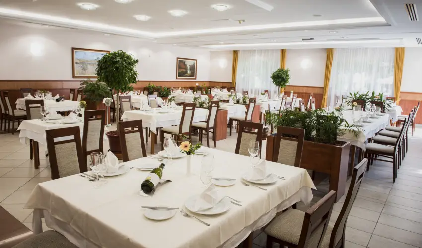 Garden Hotel Wellness & Konferencia Szolnok - Szilveszter (min. 3 j)