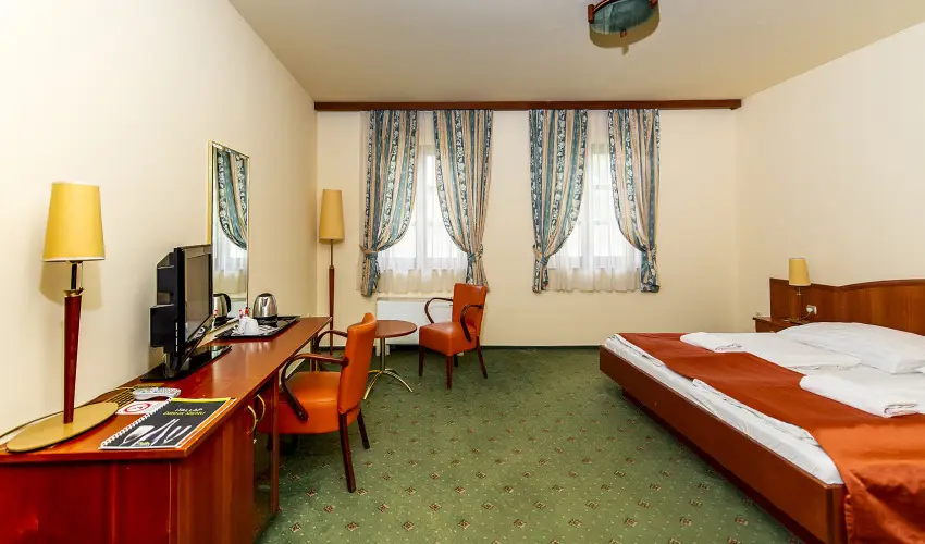 Gastland M0 Hotel Szigetszentmikls - Szilveszter 