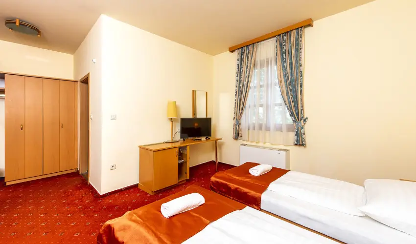 Gastland M0 Hotel Szigetszentmikls - Szilveszter 