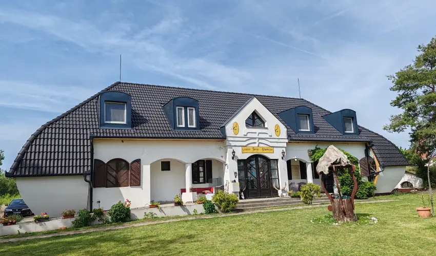 Gedeon Tanya-Panzi Jakabszlls - Szilveszter