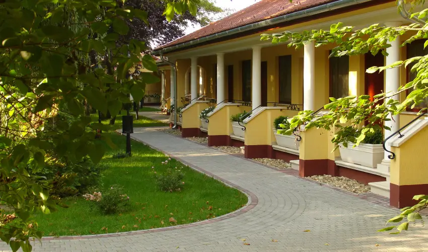 Gerby Kria Hotel s Lovasudvar Lajosmizse - Szilveszter (min. 2 j)