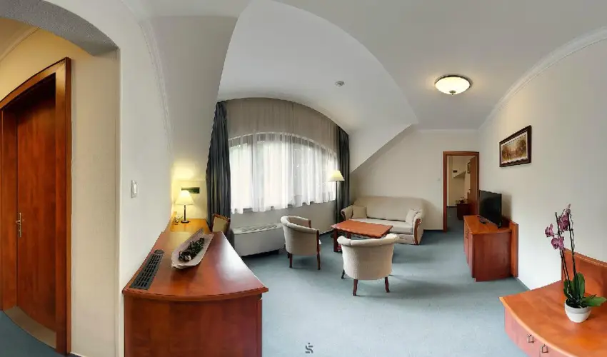 Gerby Kria Hotel s Lovasudvar Lajosmizse - Szilveszter (min. 2 j)