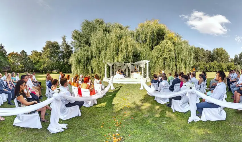 Gerby Kria Hotel s Lovasudvar Lajosmizse - Szilveszter (min. 2 j)