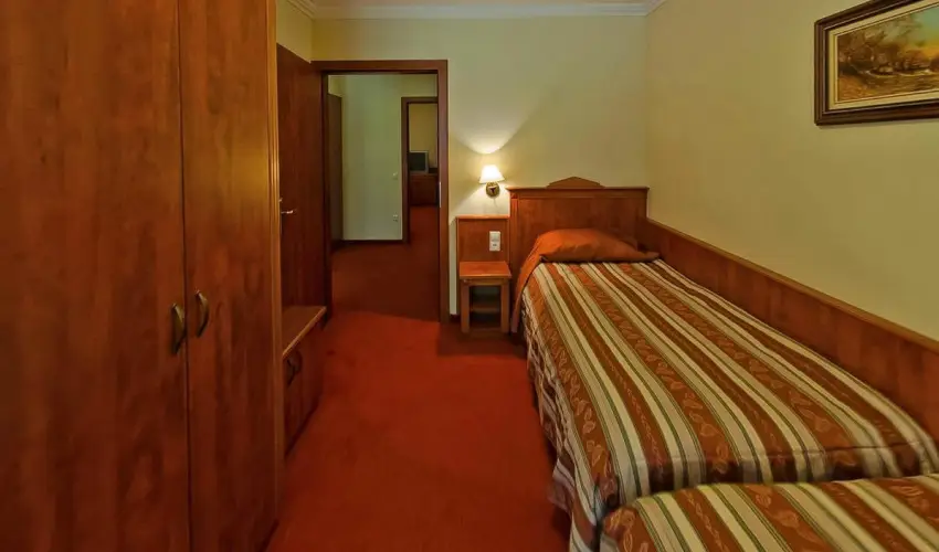 Gerby Kria Hotel s Lovasudvar Lajosmizse - Szilveszter (min. 2 j)