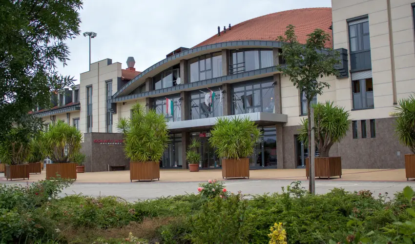 Gokart Hotel Kecskemt - Szilveszter (min. 2 j)