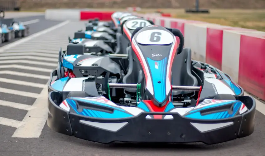 Gokart Hotel Kecskemt - Szilveszter (min. 2 j)