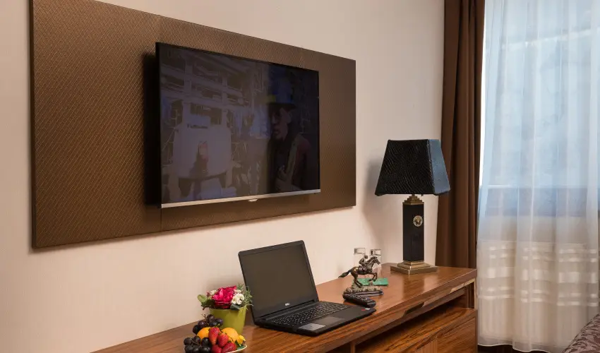 Golden Ball Club Hotel Gyr - Szilveszter (min. 2 j)