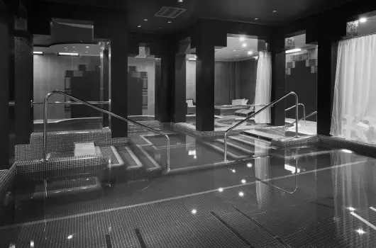 Golden Ball Club Hotel - Szilveszter (min. 2 �j)