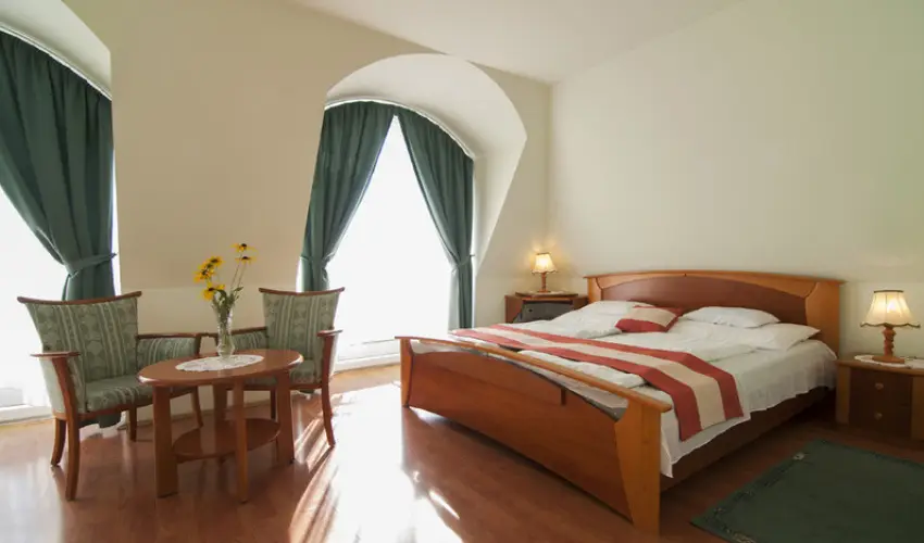 Gosztola Gyngye-az erd szllodja Gosztola - Szilveszter (min. 3 j)