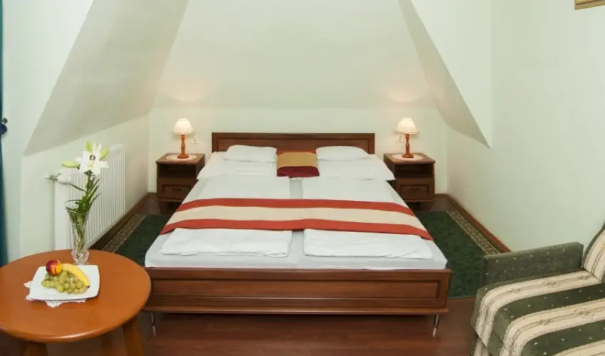 Gosztola Gyngye-az erd szllodja Gosztola - Szilveszter (min. 3 j)