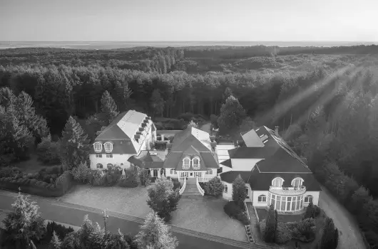 Gosztola Gy�ngye-az erd� sz�llod�ja - Szilveszter (min. 3 �j)