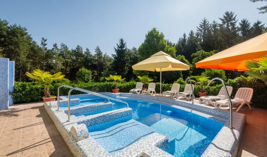 Gosztola Gyngye-az erd szllodja Gosztola - Szilveszter (min. 3 j)