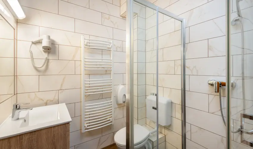 Gosztola Gyngye-az erd szllodja Gosztola - Szilveszter (min. 3 j)