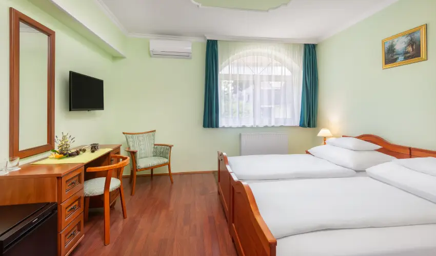 Gosztola Gyngye-az erd szllodja Gosztola - Szilveszter (min. 3 j)