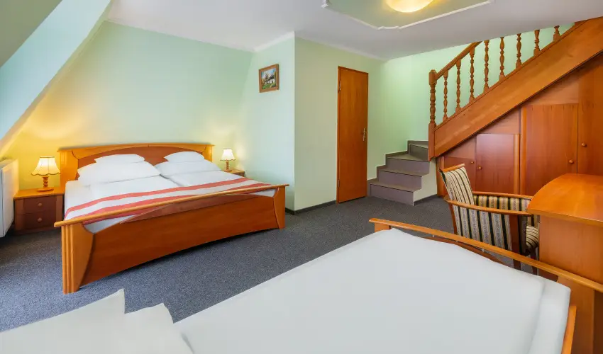 Gosztola Gyngye-az erd szllodja Gosztola - Szilveszter (min. 3 j)