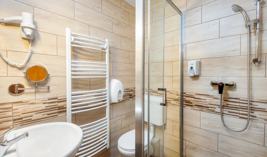 Gosztola Gyngye-az erd szllodja Gosztola - Szilveszter (min. 3 j)