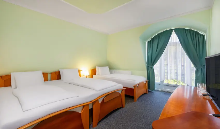 Gosztola Gyngye-az erd szllodja Gosztola - Szilveszter (min. 3 j)