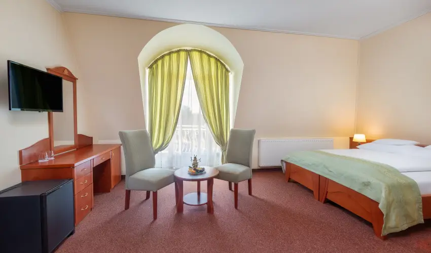 Gosztola Gyngye-az erd szllodja Gosztola - Szilveszter (min. 3 j)