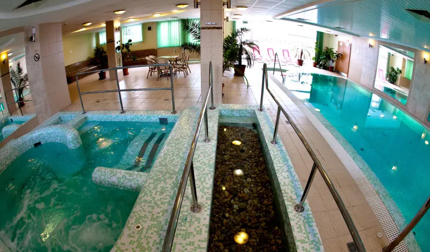 Granada Konferencia Wellness s Sport Hotel Kecskemt - Szilveszter