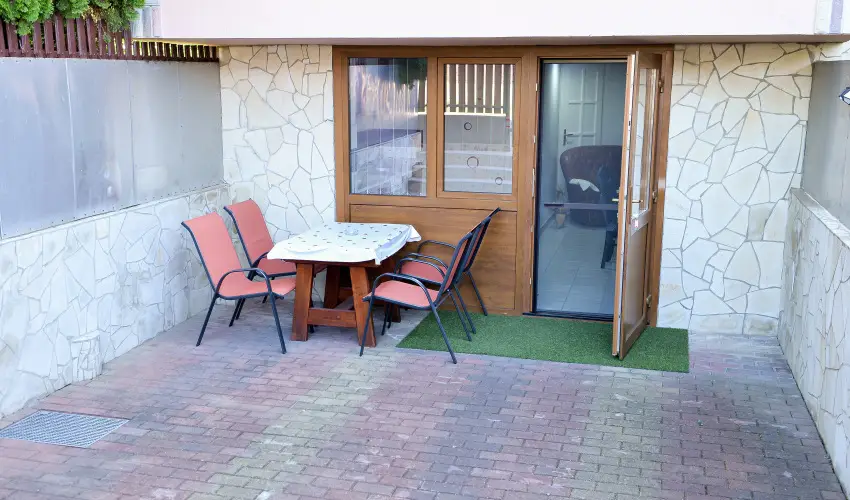 Hajnal Apartman Hajd�szoboszl� - Szilveszter (min. 2 �j)