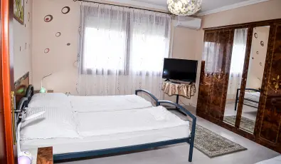 Hajnal Apartman Hajd�szoboszl�