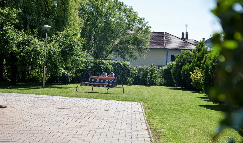 Hajnal Apartman Hajd�szoboszl� - Szilveszter (min. 2 �j)