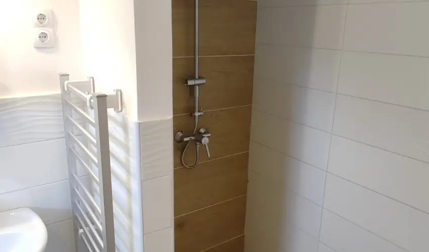 Hanga-lak Velence - Szilveszter (min. 2 �j)