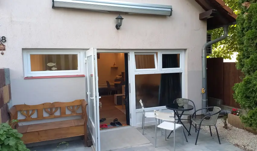 Hanga-lak Velence - Szilveszter (min. 2 �j)