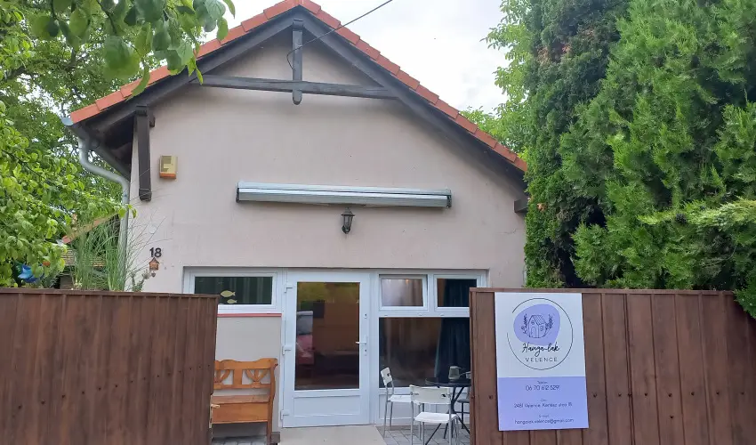 Hanga-lak Velence - Szilveszter (min. 2 �j)