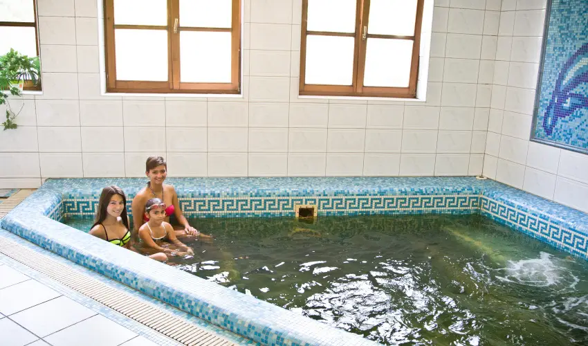 Hrs Therml Hotel Gyomaendrd - Szilveszter - BUEK 2026 (min. 3 j)