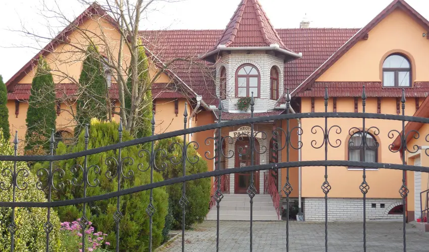 Hegyi Panzi Szilvsvrad - Szilveszter (min. 3 j)