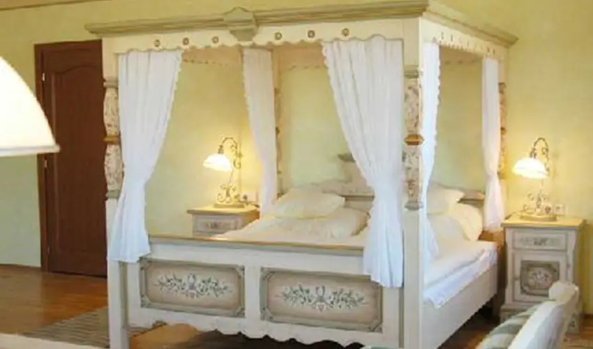 Htkti Wellness Hotel & Lovaspark Mr - Szilveszter