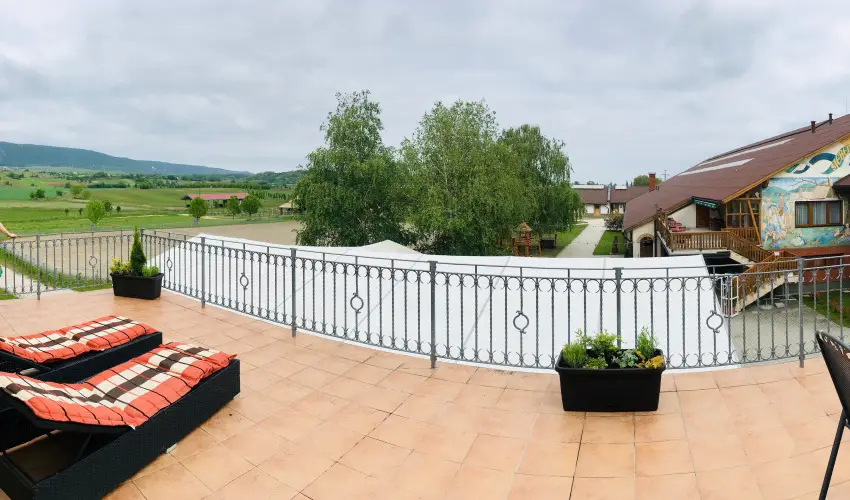 Htkti Wellness Hotel & Lovaspark Mr - Szilveszter