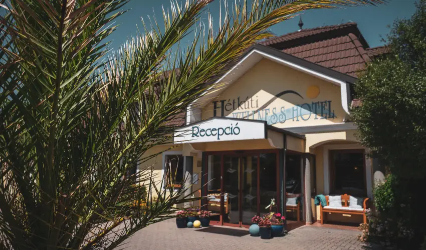 Htkti Wellness Hotel & Lovaspark Mr - Szilveszter