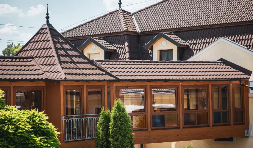 Htkti Wellness Hotel & Lovaspark Mr - Szilveszter