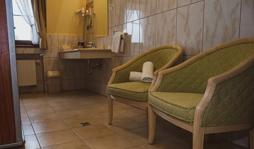 Htkti Wellness Hotel & Lovaspark Mr - Szilveszter