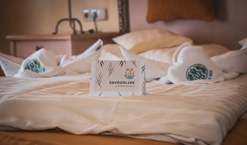 Htkti Wellness Hotel & Lovaspark Mr - Szilveszter