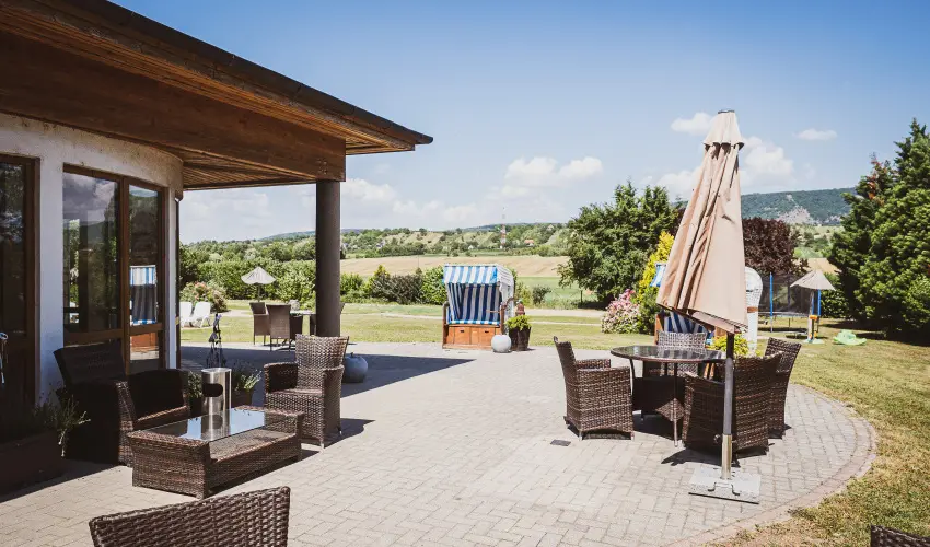 Htkti Wellness Hotel & Lovaspark Mr - Szilveszter