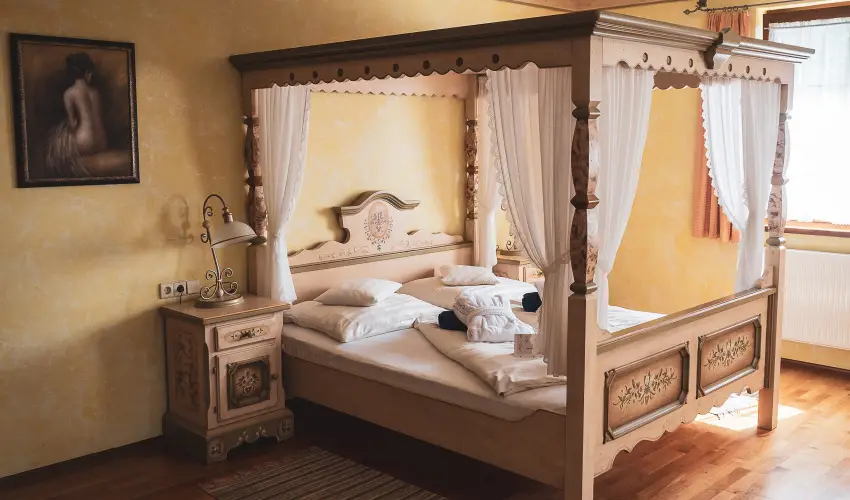 Htkti Wellness Hotel & Lovaspark Mr - Szilveszter