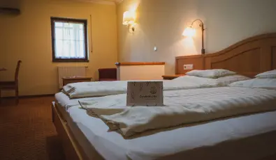 Htkti Wellness Hotel & Lovaspark Mr