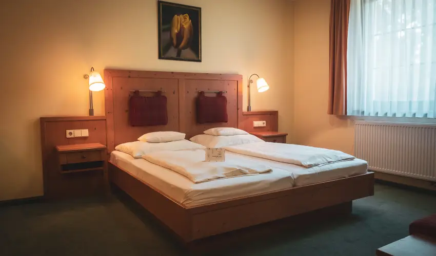 Htkti Wellness Hotel & Lovaspark Mr - Szilveszter