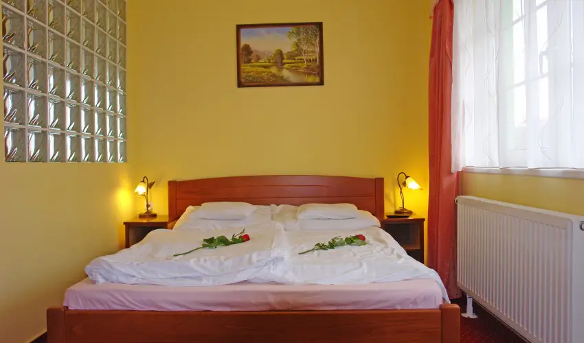 HoldLux Apartmanok Srvr - Szilveszter (min. 2 j)