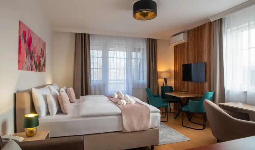 Holdvirg Hotel Srvr - Szilveszter - teljes elrefizetssel