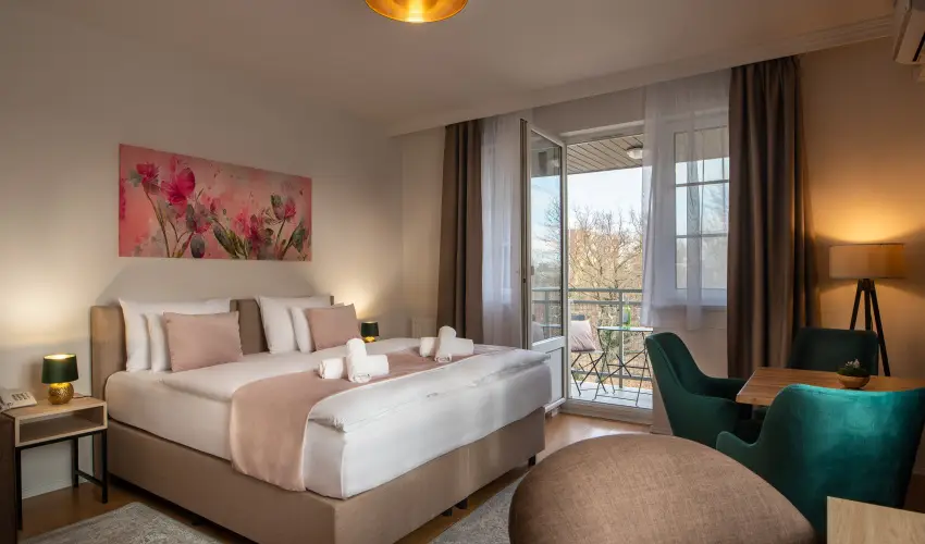 Holdvirg Hotel Srvr - Szilveszter - teljes elrefizetssel